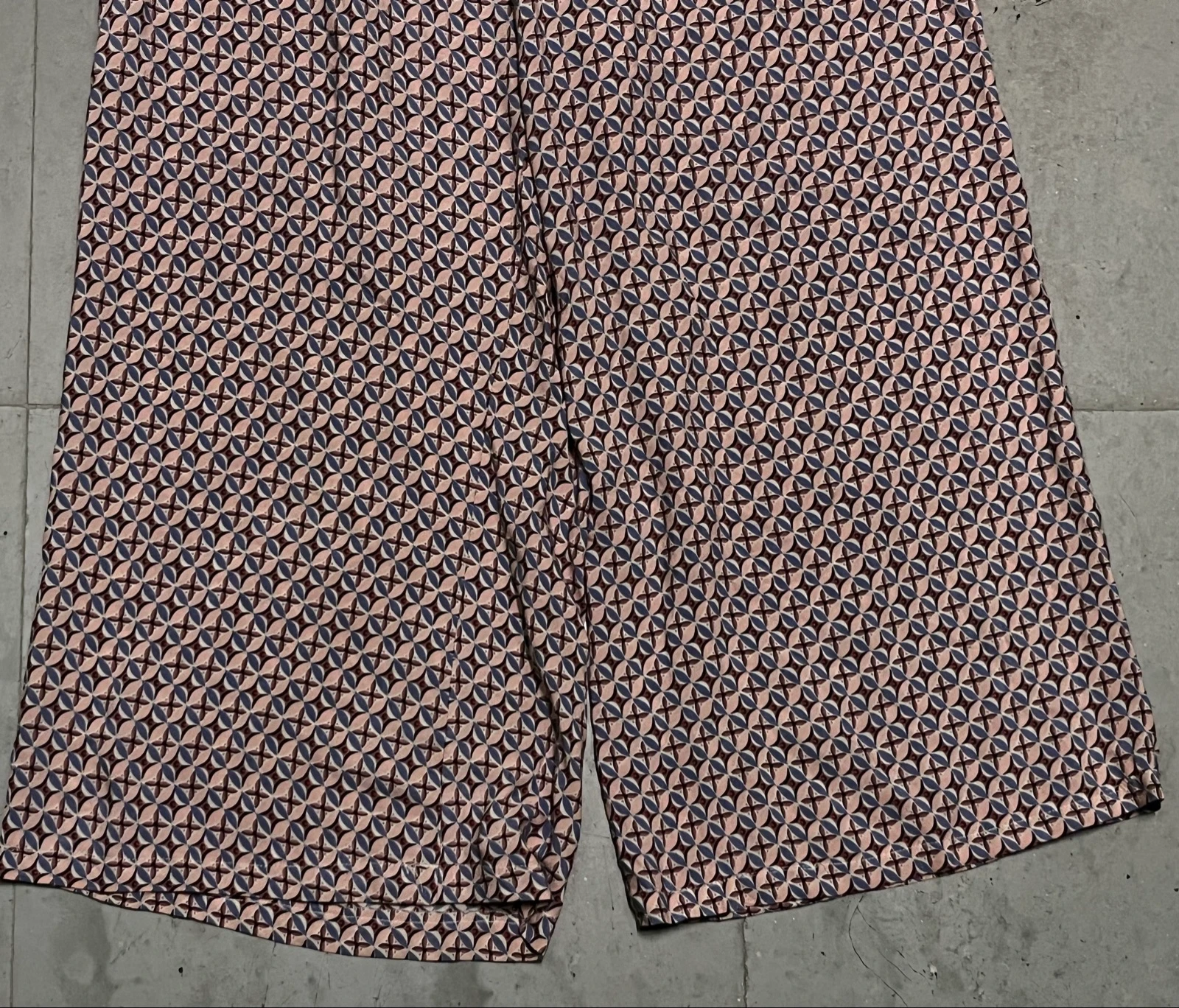 Wide-leg trousers with geometric print – photo 6